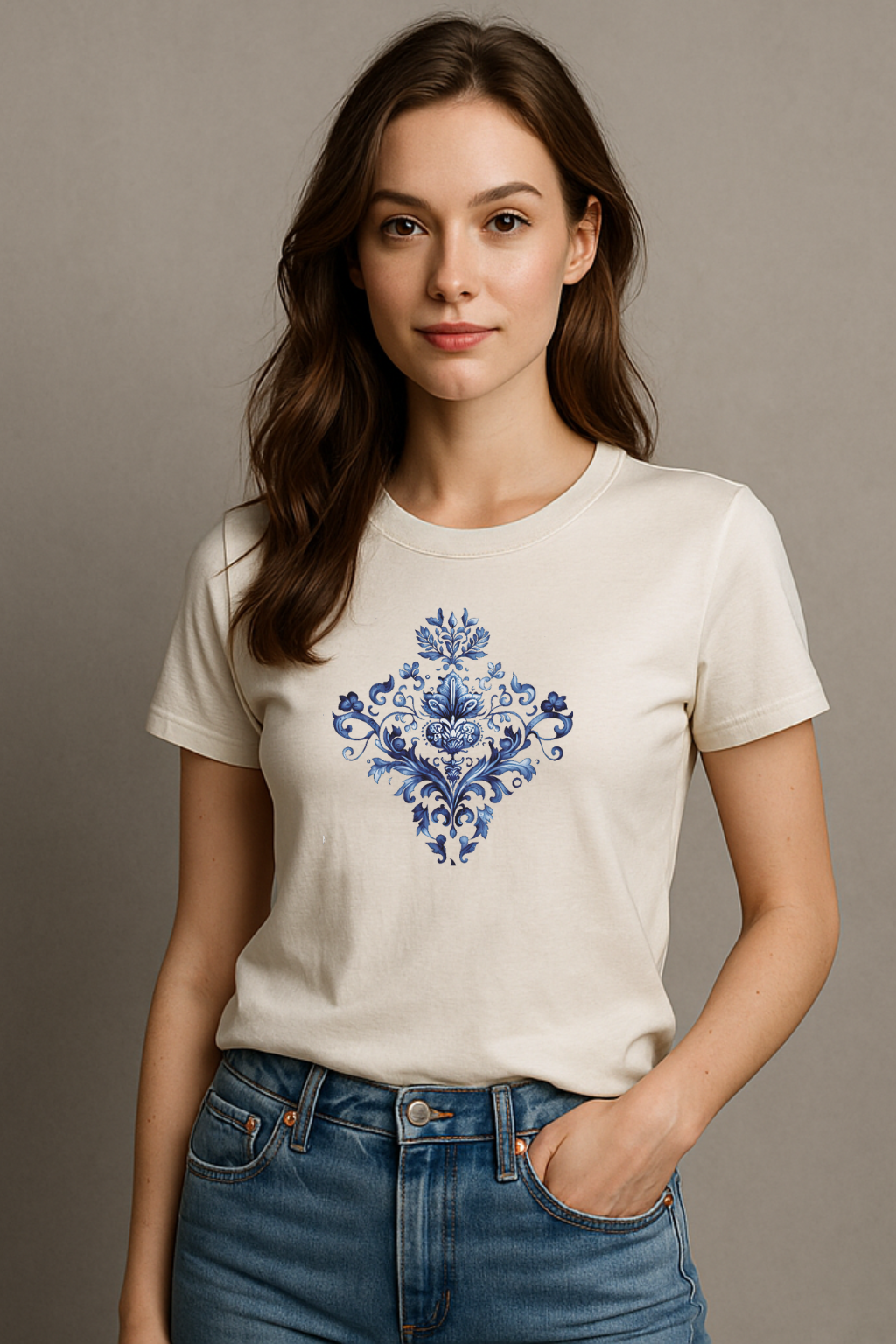 Women’s Premium Crew Neck T-Shirt – Minimalist Fit, All-Day Comfort