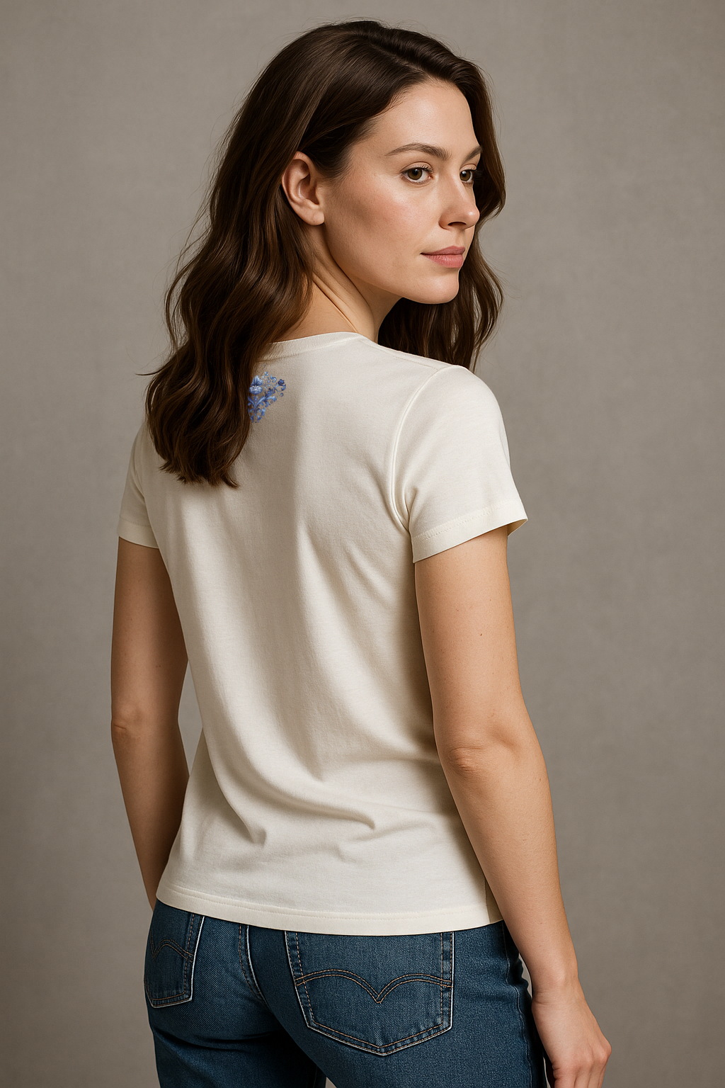Women’s Premium Crew Neck T-Shirt – Minimalist Fit, All-Day Comfort